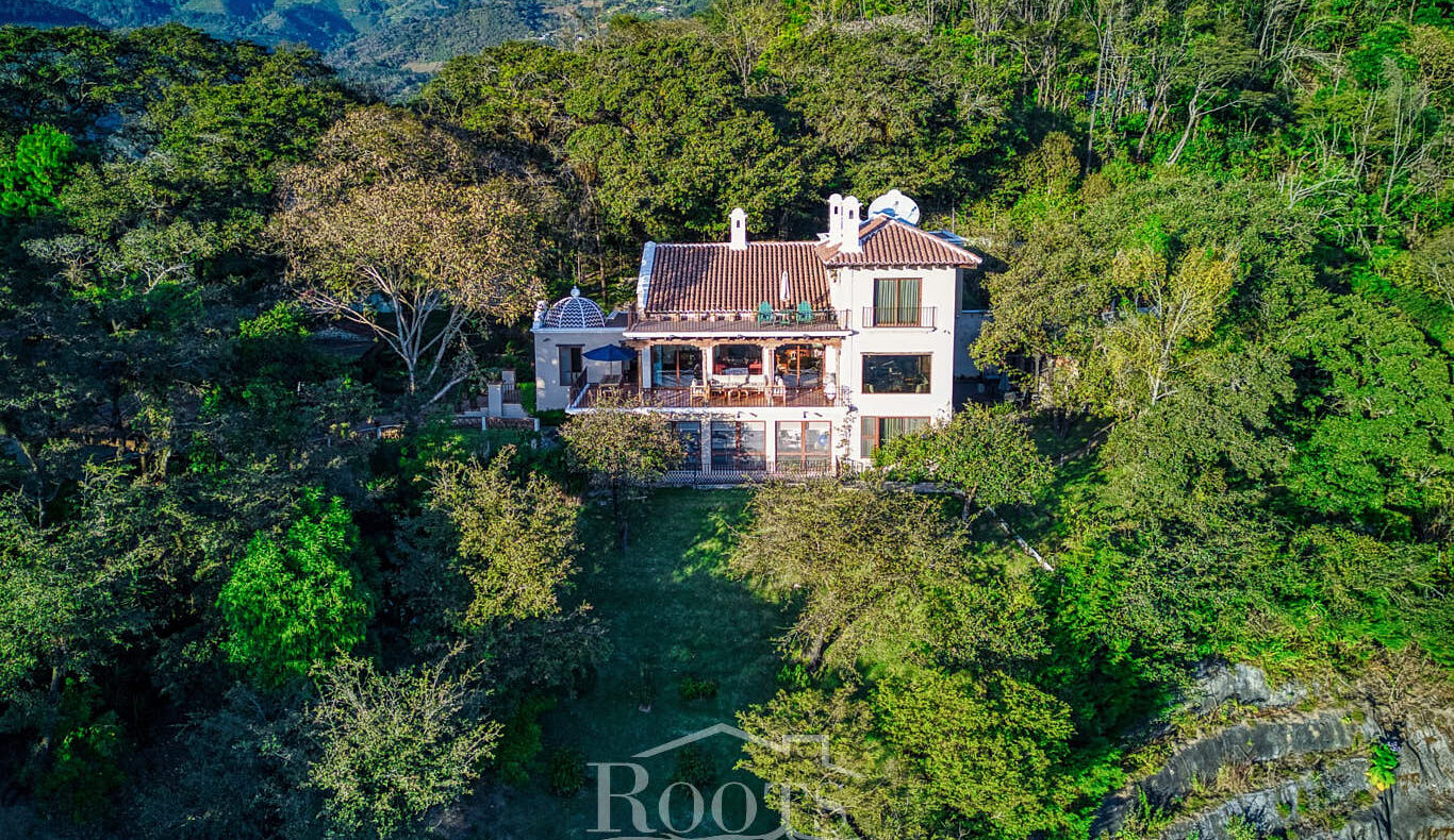 casa venta el hato casco urbano de antigua guatemala roots real estate bienes raices antigua guatemala